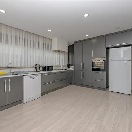 Gurcuoglu Homes Appartamento