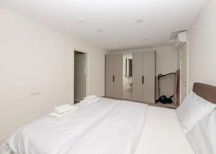 Gurcuoglu Homes Appartement *