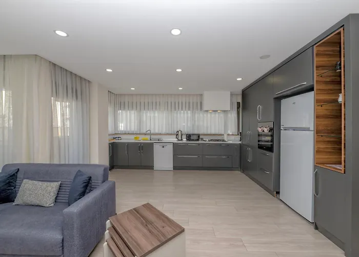 Gurcuoglu Homes Appartement