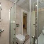 Gurcuoglu Homes Apartment *