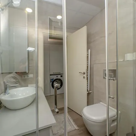 아파트 Gurcuoglu Homes *