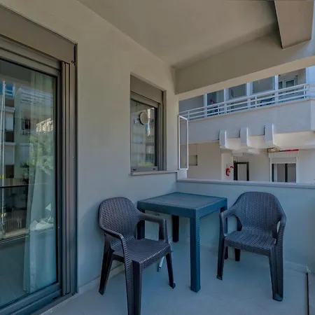 아파트 Gurcuoglu Homes