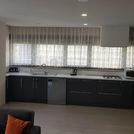 10 Location, Close To Beaches And Anywhere * Antalya