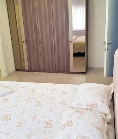 Lägenhet Gurcuoglu Homes *