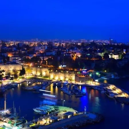 Gurcuoglu Homes Apartament *