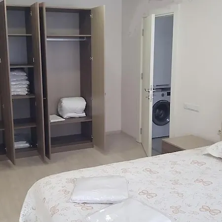 10 Location, Close To Beaches And Anywhere