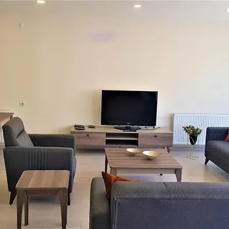 Lägenhet Gurcuoglu Homes *