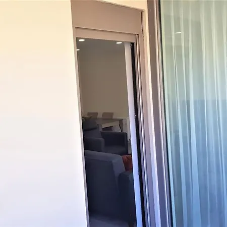 Gurcuoglu Homes Apartamento *