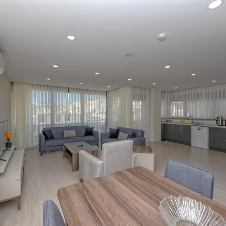 아파트 Gurcuoglu Homes
