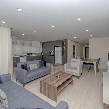 Gurcuoglu Homes 公寓 *