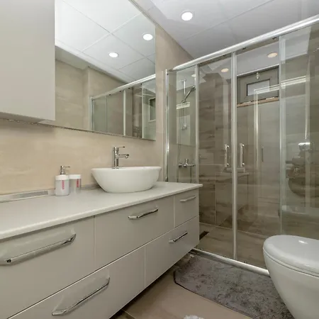 公寓 Gurcuoglu Homes *
