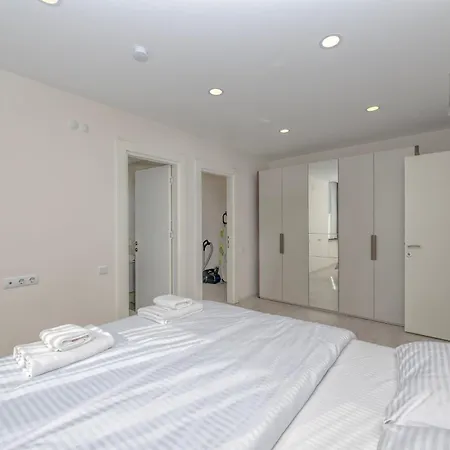 Gurcuoglu Homes * 安塔利亚