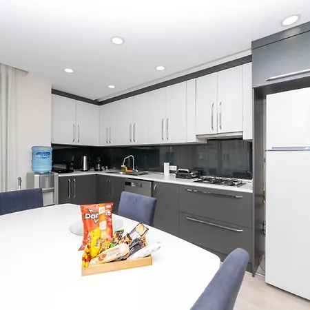Gurcuoglu Homes * 安塔利亚