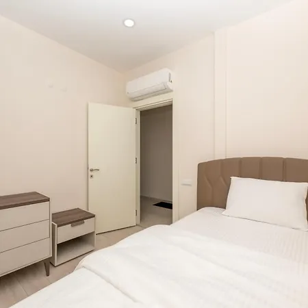公寓 Gurcuoglu Homes *