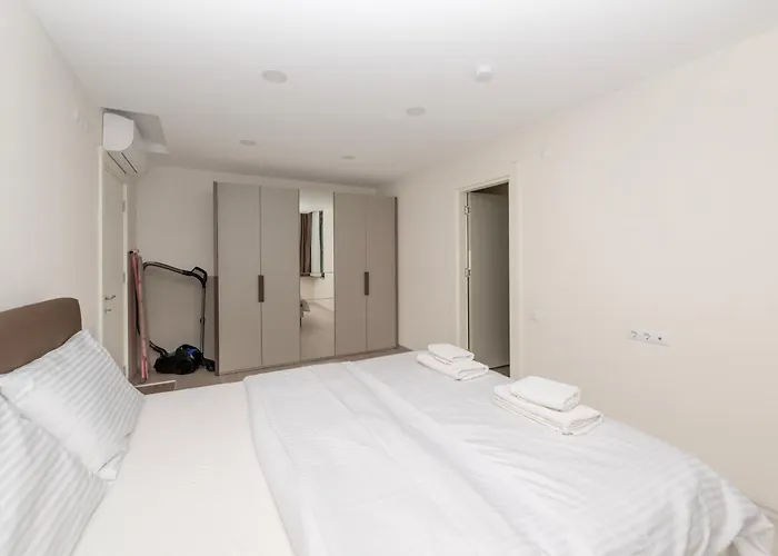 Gurcuoglu Homes